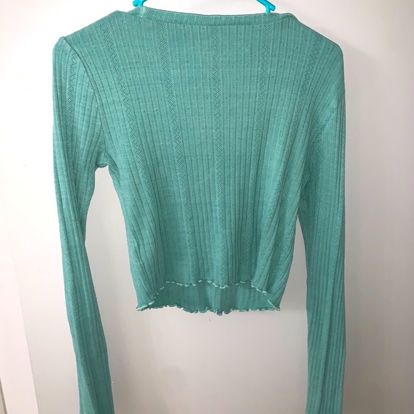 Aeropostal fitted long sleeve tee size M - Picture 2 of 3